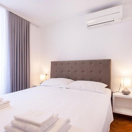 Apartmaji Pri Perotu 이졸라 외부 사진