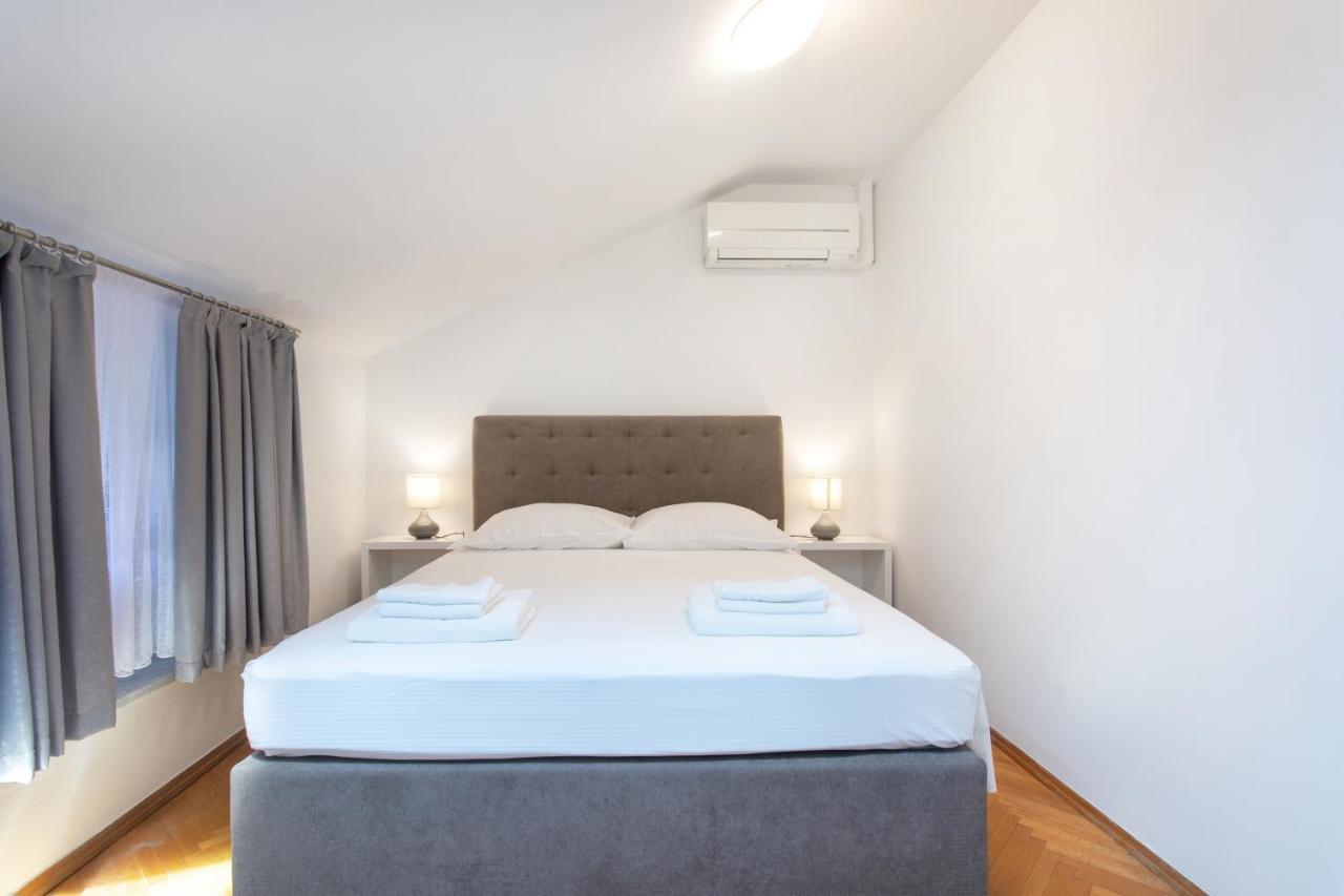 Apartmaji Pri Perotu 이졸라 외부 사진