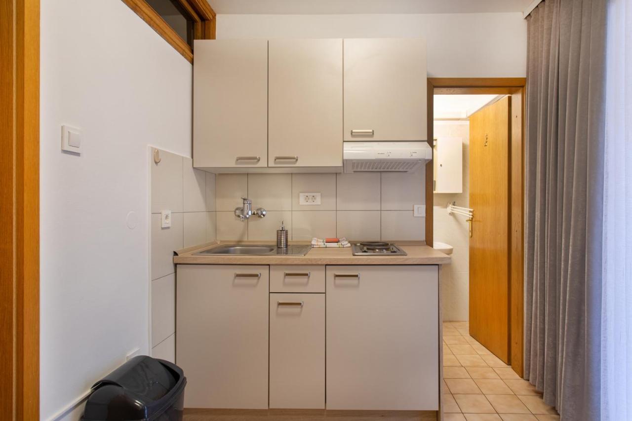 Apartmaji Pri Perotu 이졸라 외부 사진